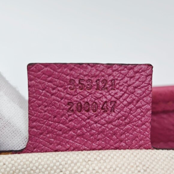 Gucci Bree leather crossbody bag in very good condition - Picture 15 of 15